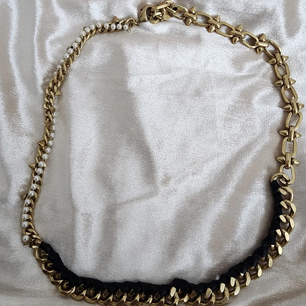Stella and Dot Necklace - Picture 2 of 2